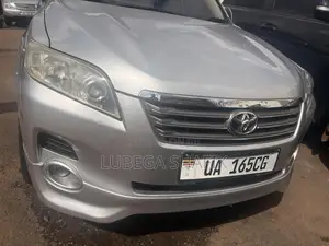 Toyota Vanguard 2010