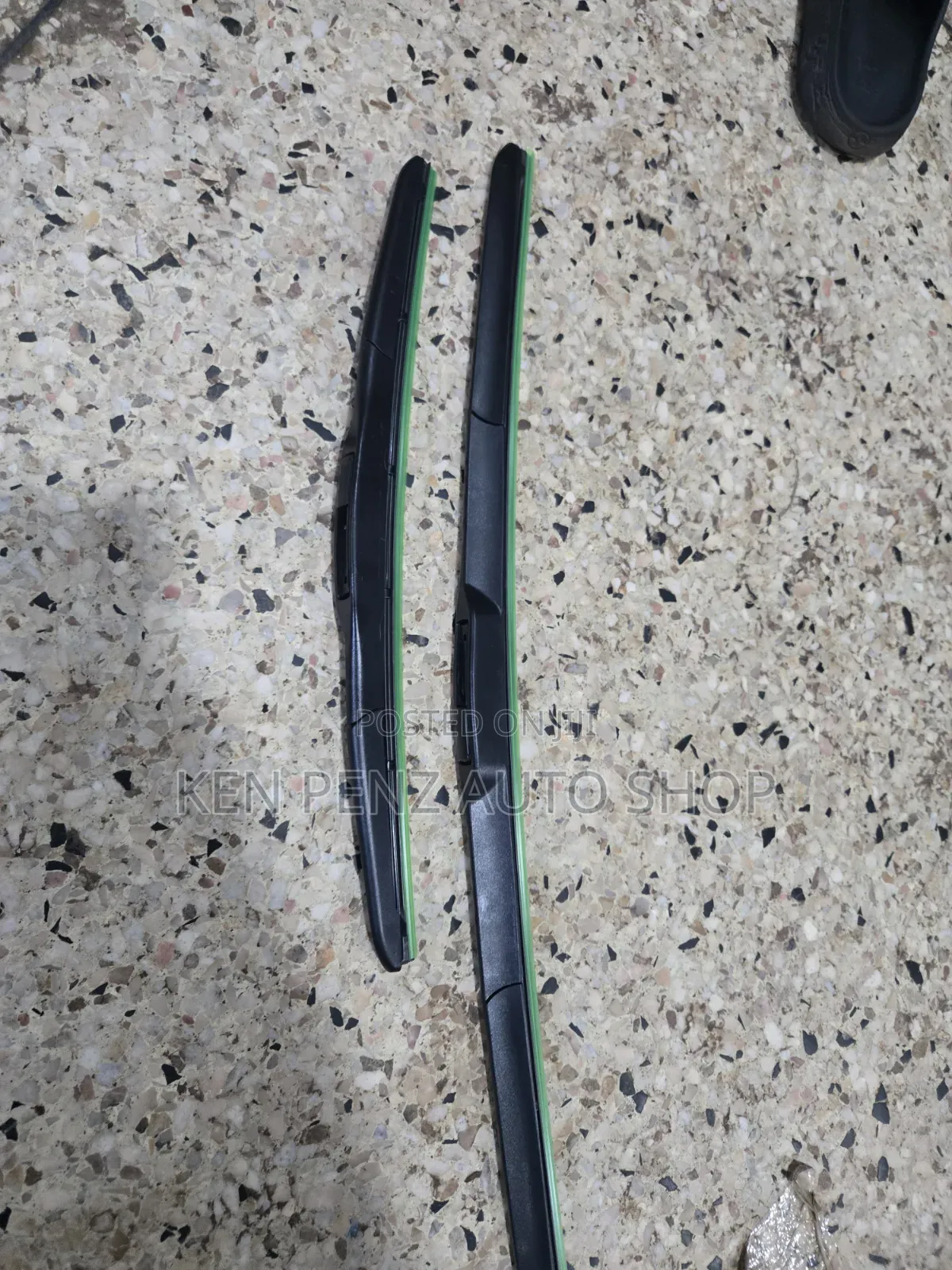 Nissan Navara Windshield Wiper Blades