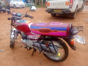 Bajaj Boxer 2024 Red