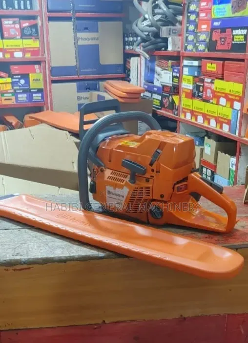Husqvarna Heavy Duty 2 Stroke Gasoline/Petrol Powered Chainsaw