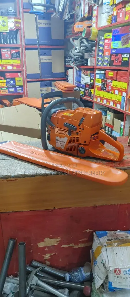 Husqvarna Heavy Duty 2 Stroke Gasoline/Petrol Powered Chainsaw