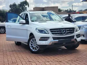 Mercedes-Benz M Class ML350 4MATIC 4dr SUV AWD (3.5L 6cyl 7A) 2014