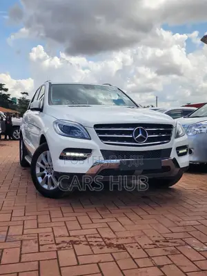 Mercedes-Benz M Class ML350 4MATIC 4dr SUV AWD (3.5L 6cyl 7A) 2014