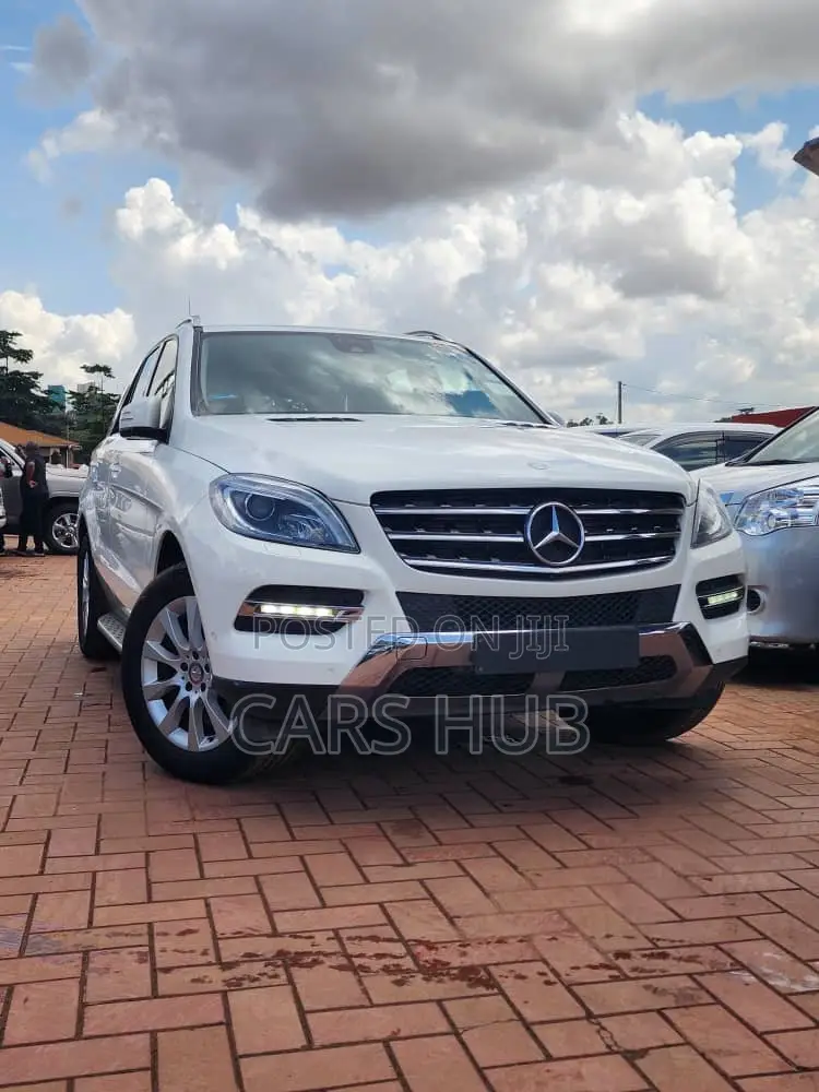 Mercedes-Benz M Class ML350 4MATIC 4dr SUV AWD (3.5L 6cyl 7A) 2014