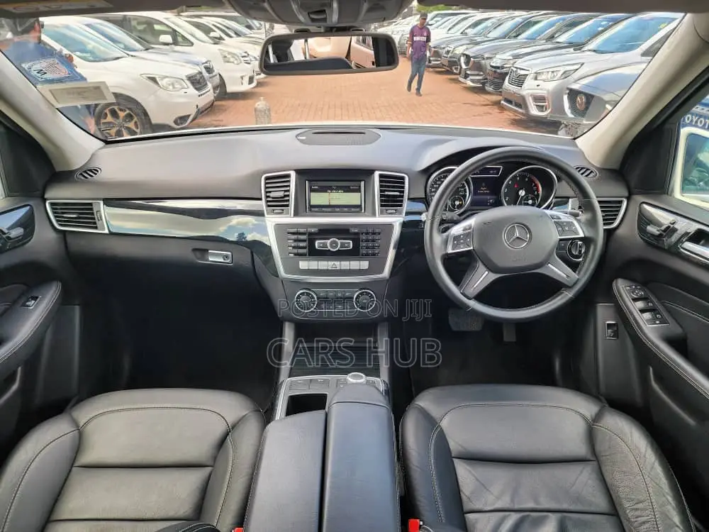 Mercedes-Benz M Class ML350 4MATIC 4dr SUV AWD (3.5L 6cyl 7A) 2014