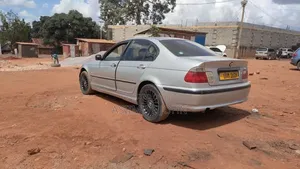BMW 318i 2002 Silver