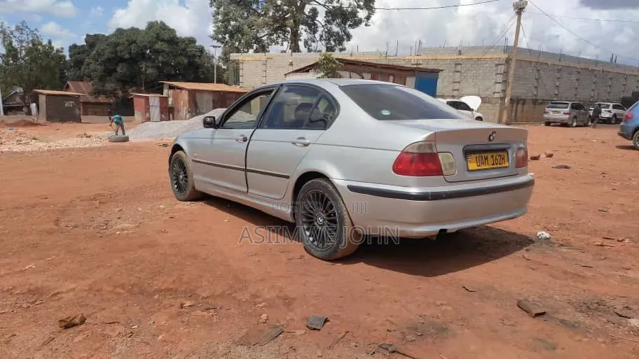BMW 318i 2002 Silver