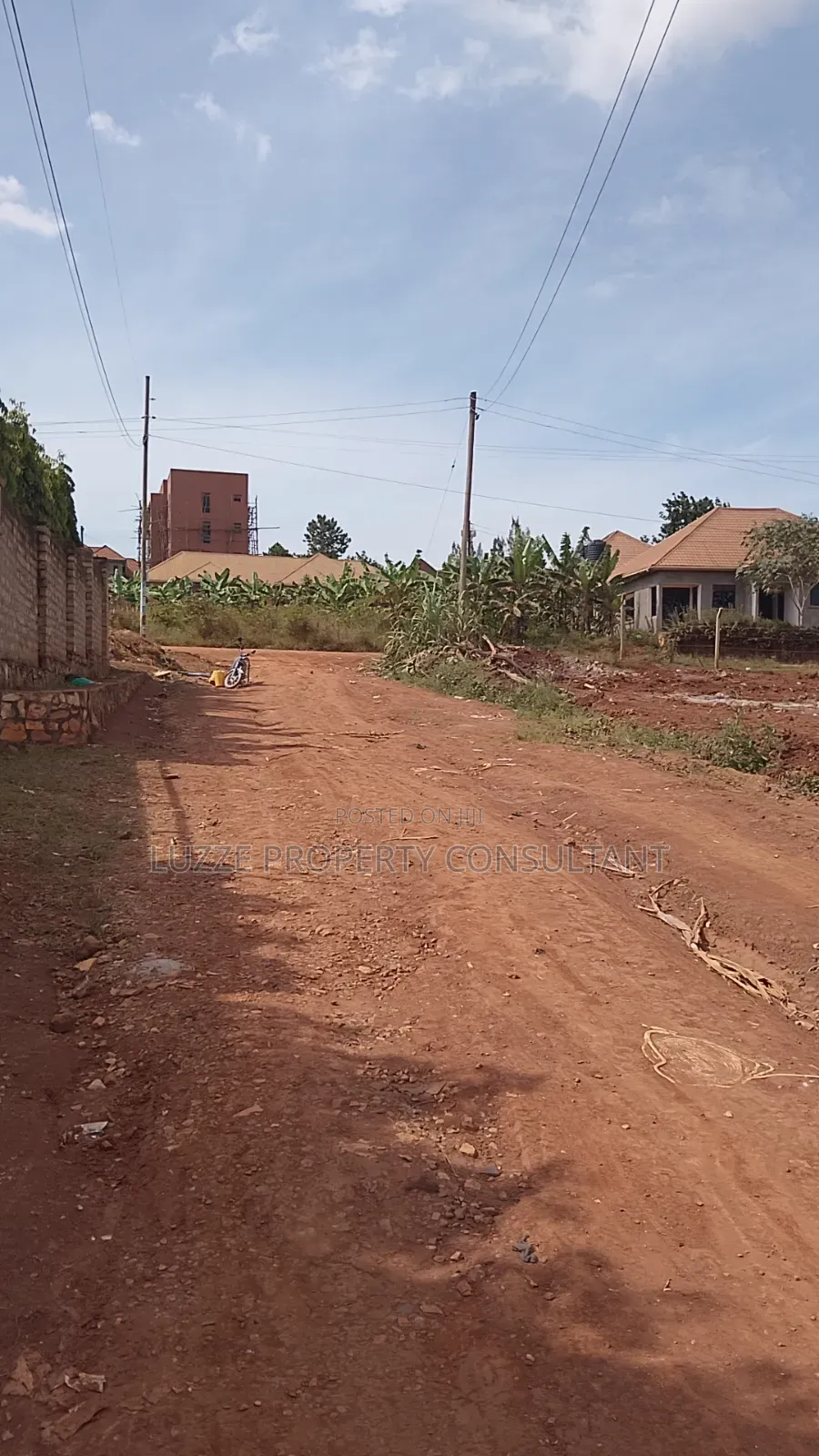 50*100 Plots for Sale in Buloba Winmond Hotel Smiling Star School Rd
