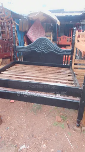 6by6 Wooden Bed Used on Quick Sale