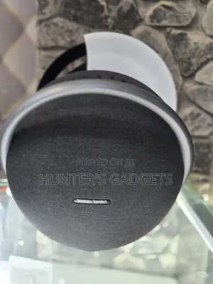 Harman Kardon Onyx Onyx Studio 7 Bluetooth Rechargeable Speaker Clean