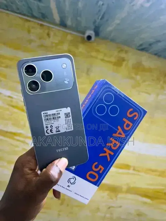 New Tecno Spark 50 128 GB Gray