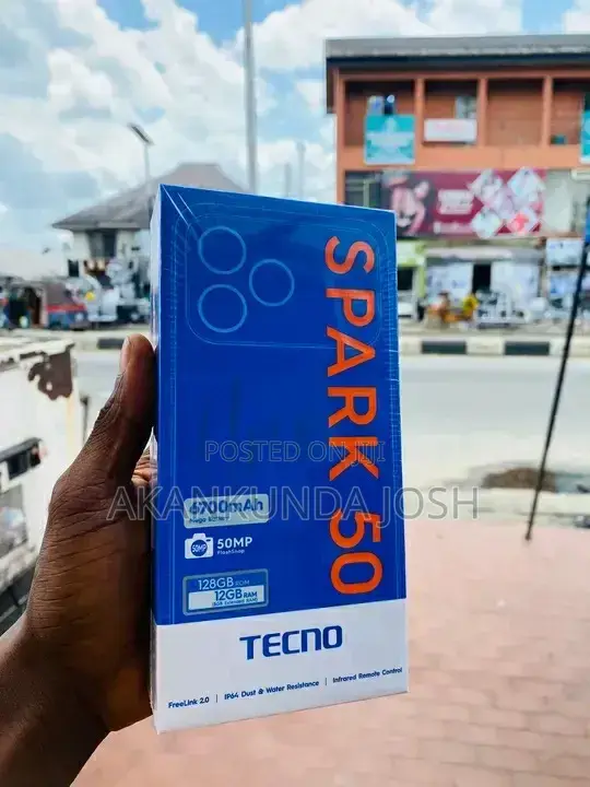 New Tecno Spark 50 128 GB Silver