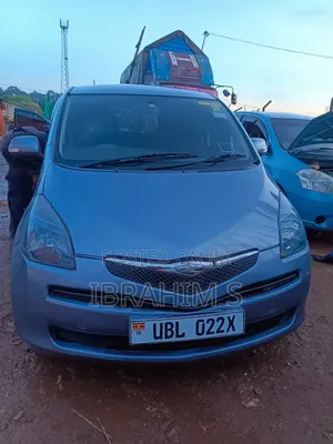 Toyota Ractis 2012 Gray