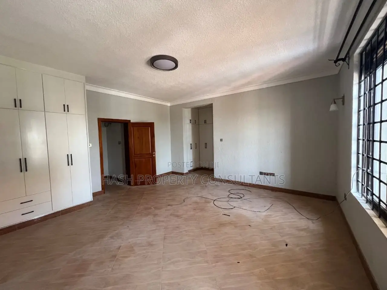 3bdrm Apartment in Muyunyo, Central Division for rent
