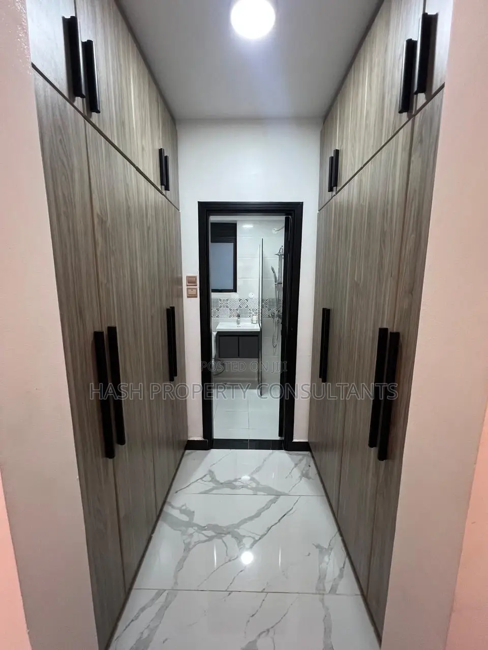 Furnished 3bdrm Condo in Muyunyo, Central Division for rent