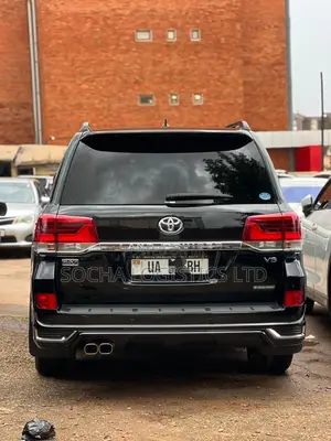 Toyota Land Cruiser Prado 2016 Black