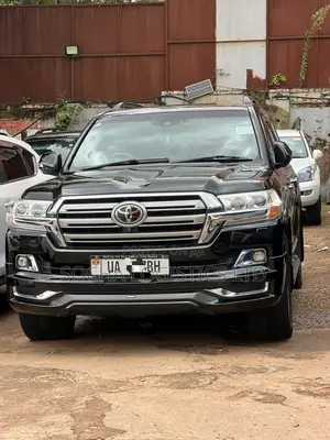 Toyota Land Cruiser Prado 2016 Black