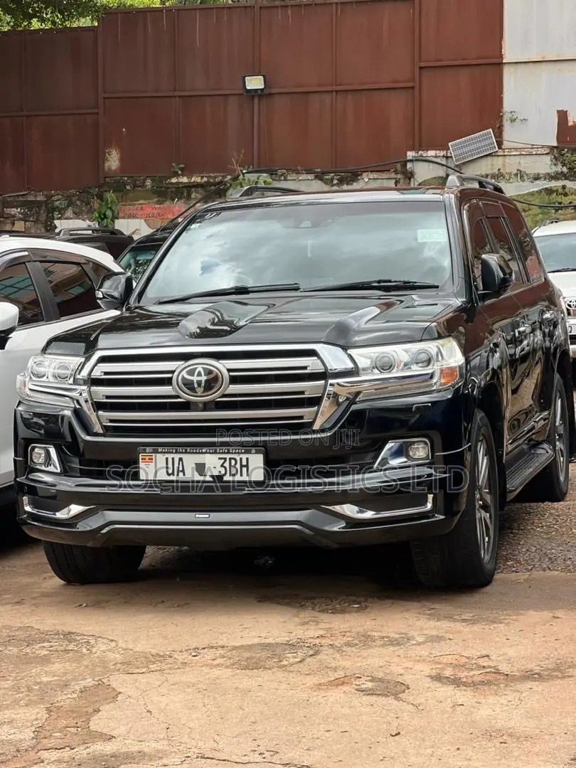 Toyota Land Cruiser Prado 2016 Black