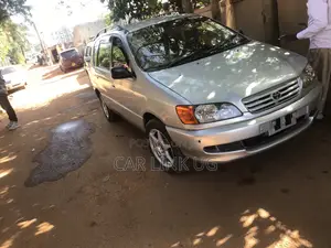 Toyota Ipsum 2000 Silver