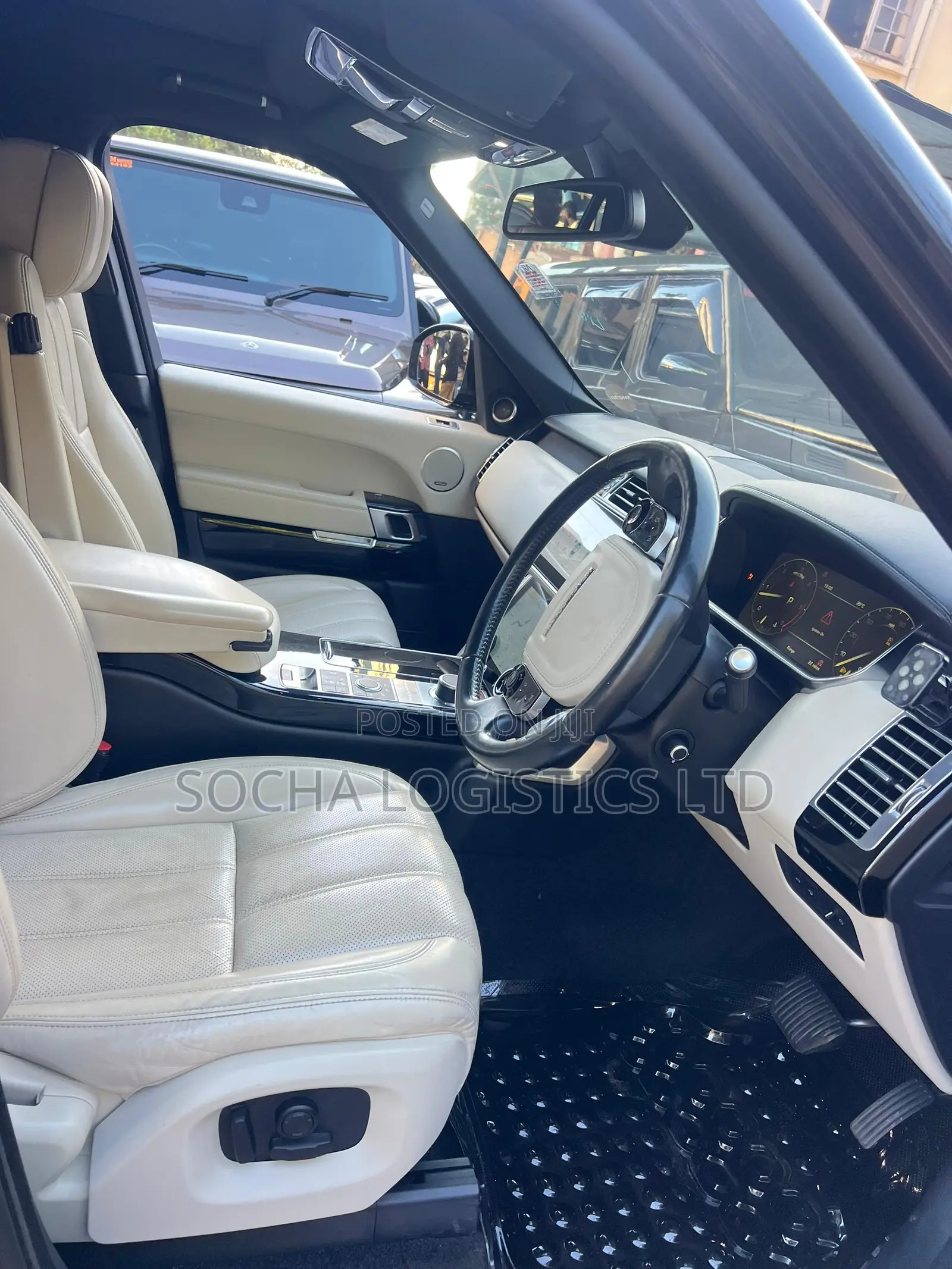 Land Rover Range Rover Vogue 2016 Black