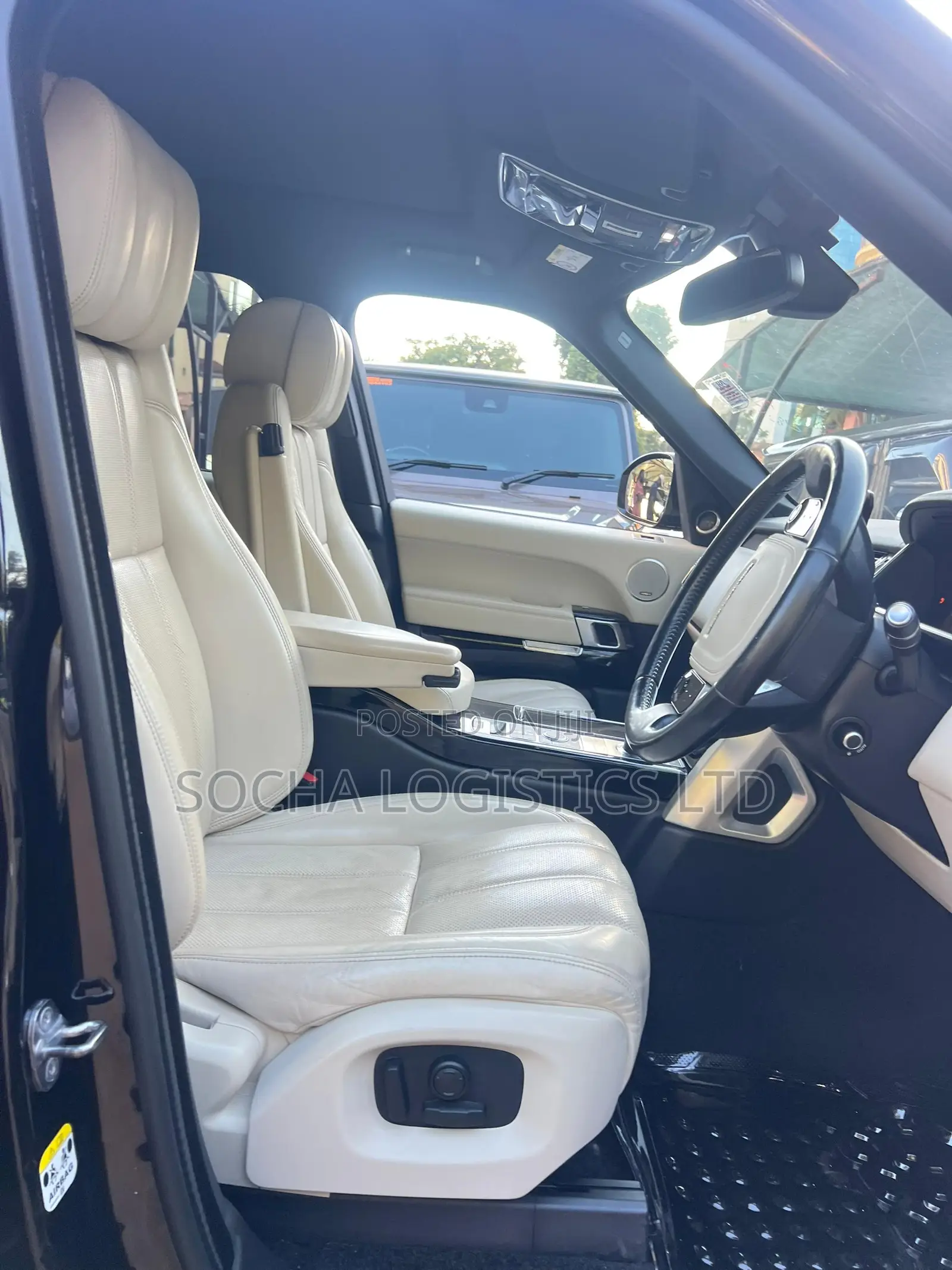 Land Rover Range Rover Vogue 2016 Black