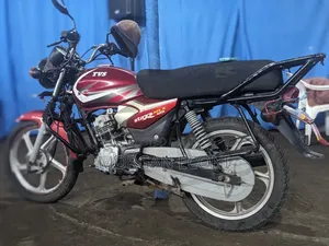 TVS HLX 125 2025 Red