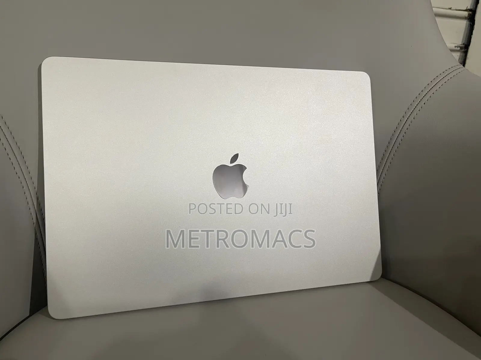 Laptop Apple MacBook Air 2024 M3 15-inch 8GB Apple M3 SSD 512GB