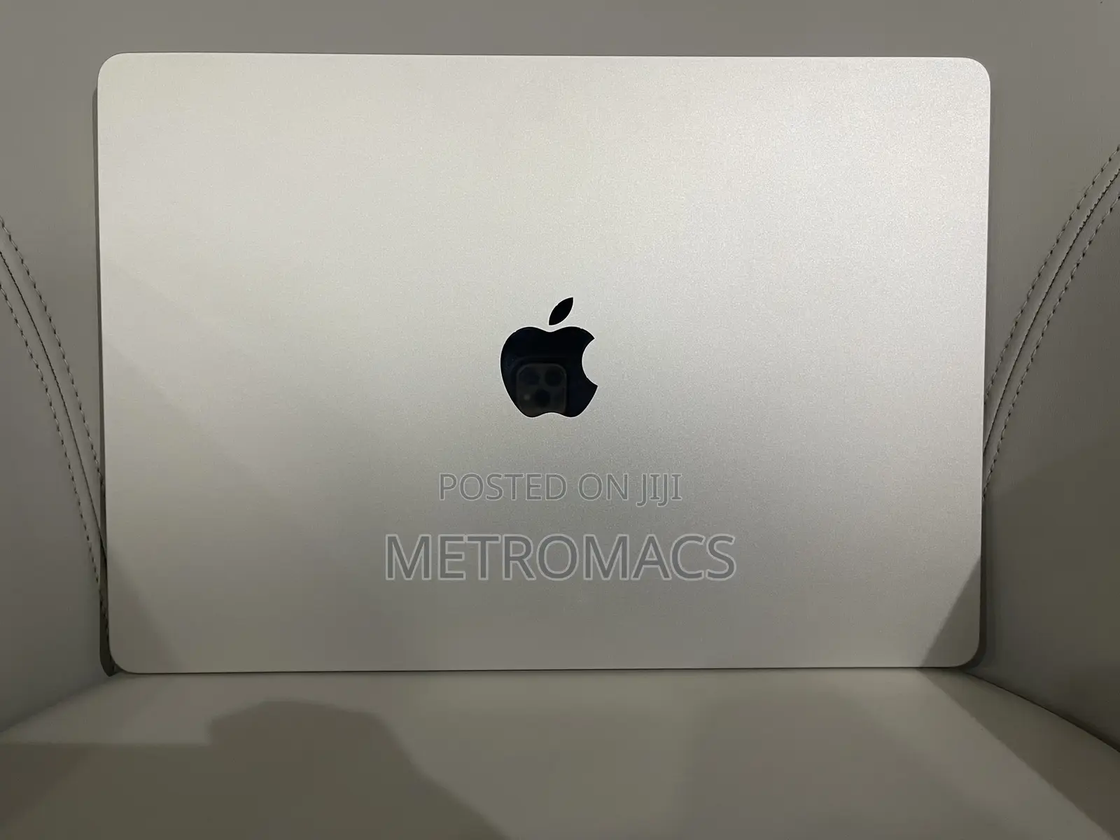 Laptop Apple MacBook Air 2024 M3 15-inch 8GB Apple M3 SSD 512GB