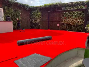 Executive Red Grass Tuff Per Squaremeter