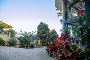 Furnished 5bdrm Mansion in Buziga, Makindye for sale
