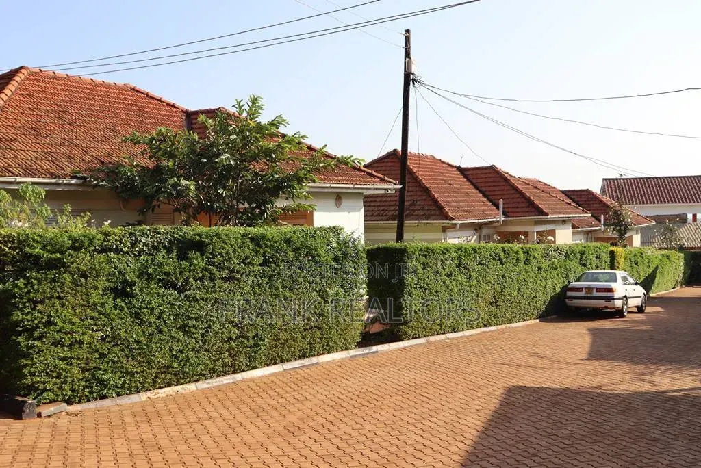 2bdrm Apartment in Uring Crescent, Katabi for sale
