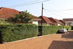2bdrm Apartment in Uring Crescent, Katabi for sale
