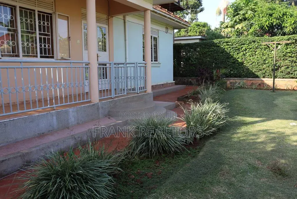 2bdrm Apartment in Uring Crescent, Katabi for sale