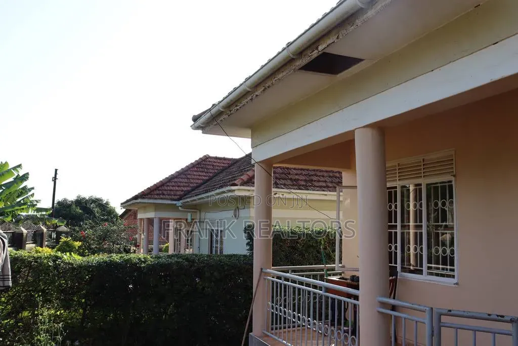 2bdrm Apartment in Uring Crescent, Katabi for sale
