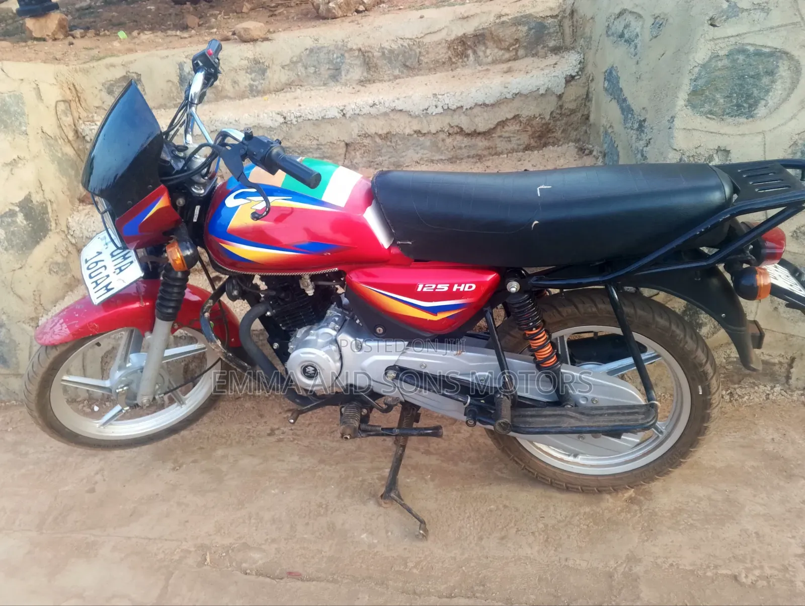 Bajaj Boxer 125 2025 Red