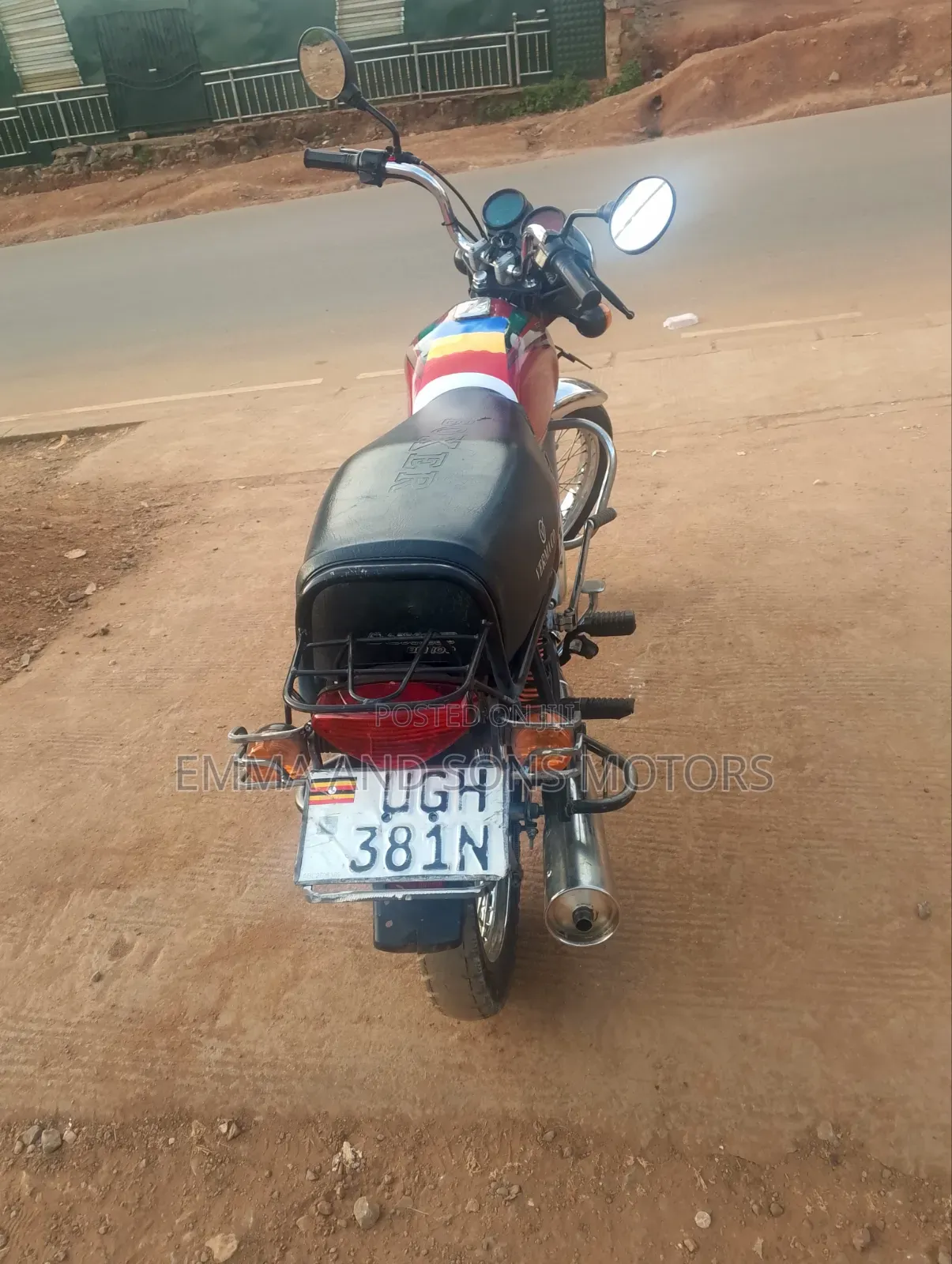 Bajaj Boxer 100 2024 Red