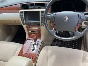 Toyota Crown 2007 White