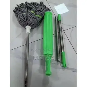 Self Squeezing Mop