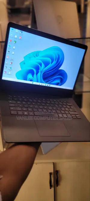 Laptop Dell Vostro 3400 8GB Intel Core i3 SSD 256GB