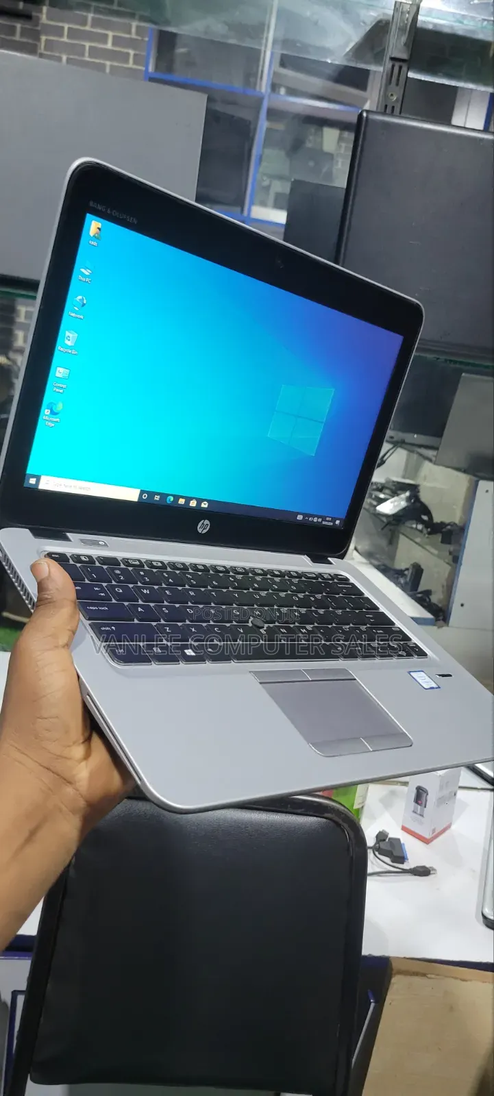 Laptop HP EliteBook 820 G4 8GB Intel Core i5 HDD+SSD 250GB