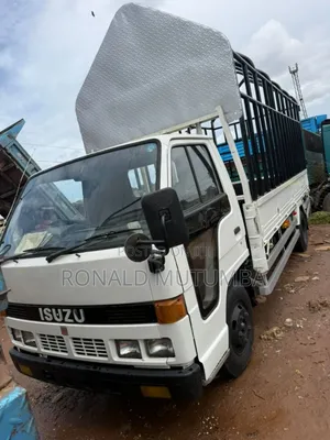 Isuzu Elf Long 2009 White