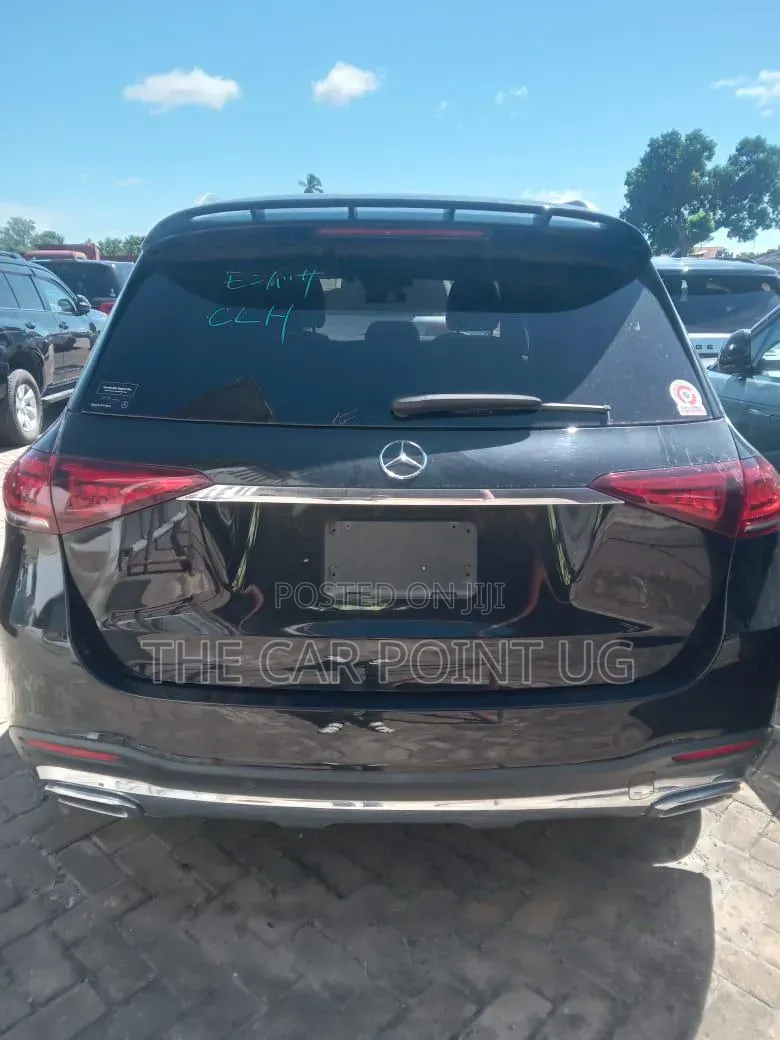 Mercedes-Benz GLE-Class GLE 300d 4MATIC 2019 Black