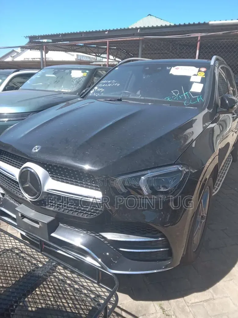 Mercedes-Benz GLE-Class GLE 300d 4MATIC 2019 Black