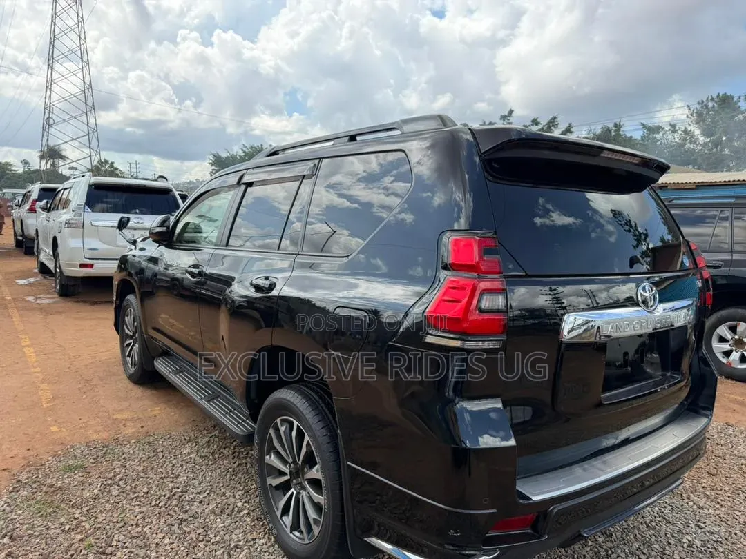 Toyota Land Cruiser Prado 2.7 2018 Black