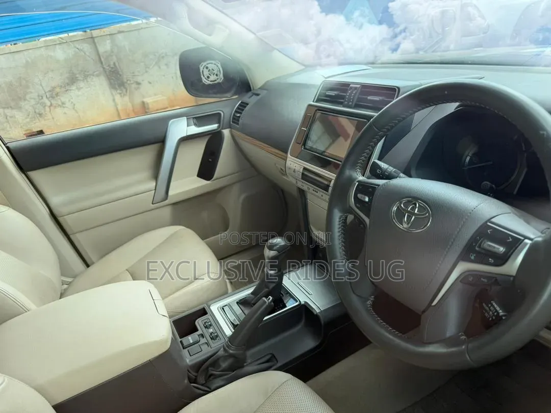 Toyota Land Cruiser Prado 2.7 2018 Black