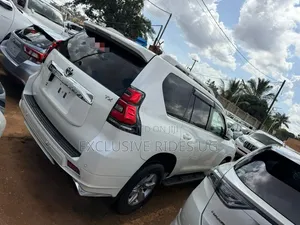 Toyota Land Cruiser Prado 2.7 2018 White
