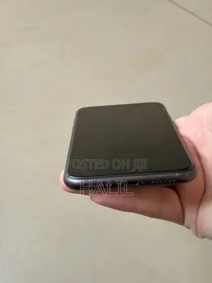 Apple iPhone 11 64 GB Black