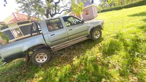 Toyota Hilux 1997 Gray