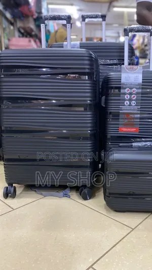 4pcs Travel Suitcase Set – Strong Stylish Luggage With Wheels (Black)