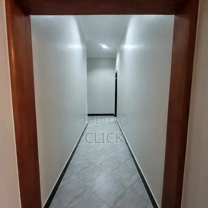 5bdrm Duplex in Muyenga, Makindye for rent